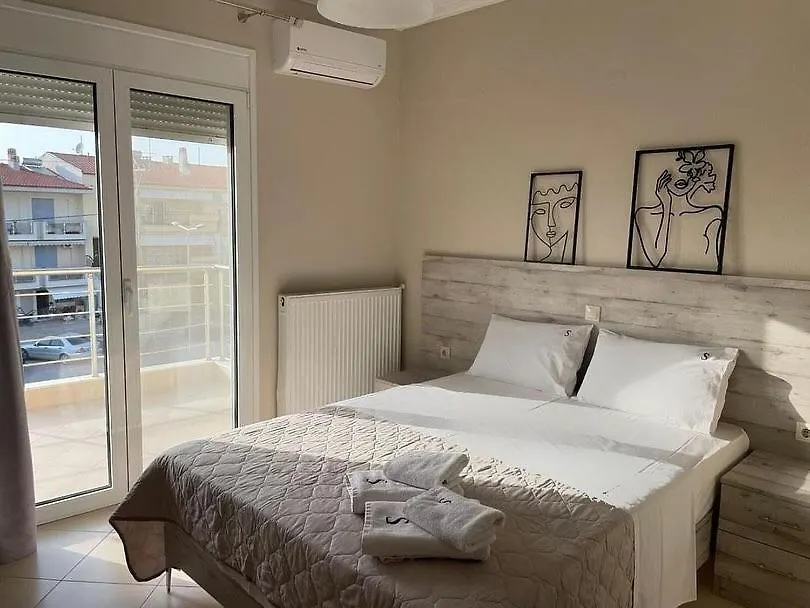 Sakis Holiday Apartment نيا موذانيا
